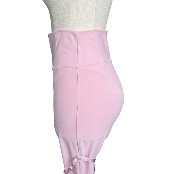 Rare Alo Yoga Alosoft High-Waist Spotlight
Legging in Ballet Pink Medium - Picture 9 of 15